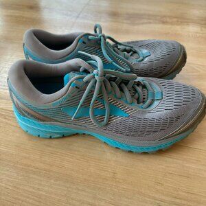 Brooks Ghost 10 size 8.5 women's running shoes